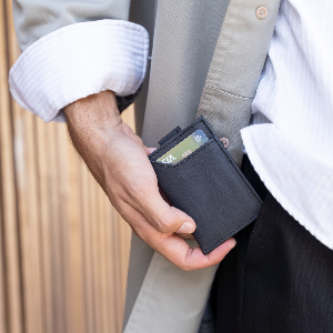 Persimmon cardholder